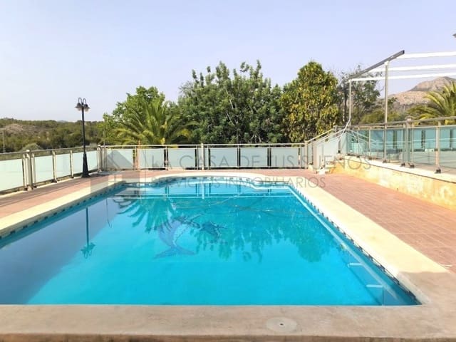 Villa/Maison de 4 chambres à louer à Sax avec piscine garage - 1 800 € (Ref: 9984543)