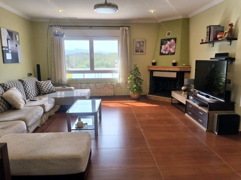 4 camera da letto Villa da affittare in Sax con piscina garage - 1.800 € (Rif: 9984543)