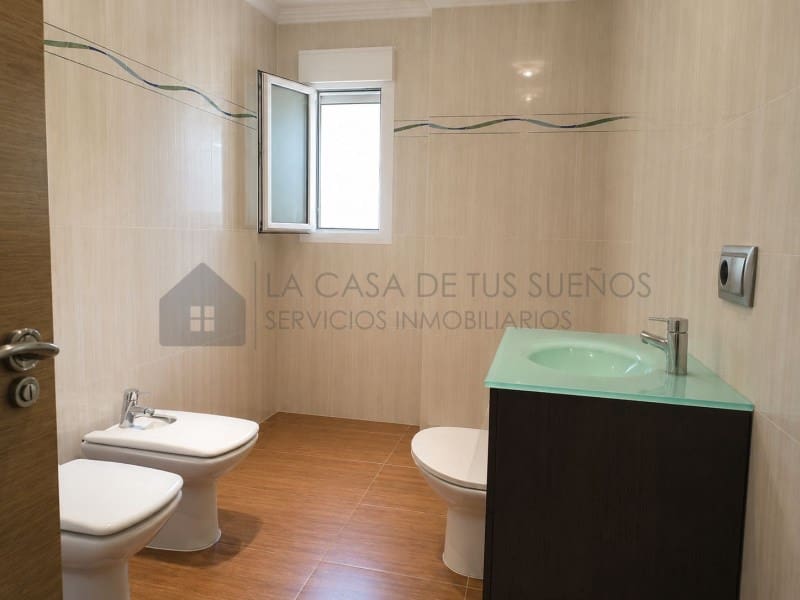 4 camera da letto Villa da affittare in Sax con piscina garage - 1.800 € (Rif: 9984543)