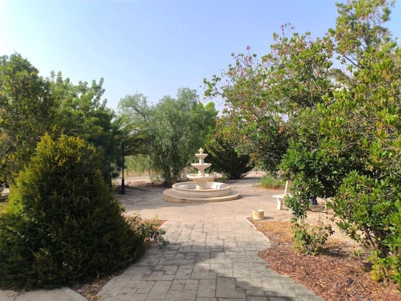 4 camera da letto Villa da affittare in Sax con piscina garage - 1.800 € (Rif: 9984543)