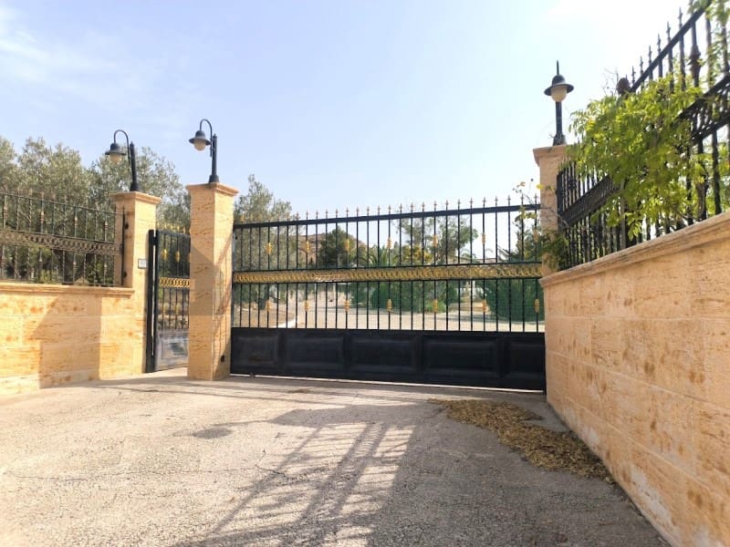4 camera da letto Villa da affittare in Sax con piscina garage - 1.800 € (Rif: 9984543)