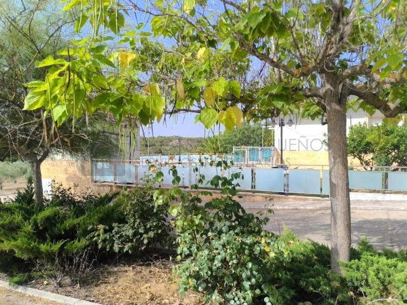 4 camera da letto Villa da affittare in Sax con piscina garage - 1.800 € (Rif: 9984543)