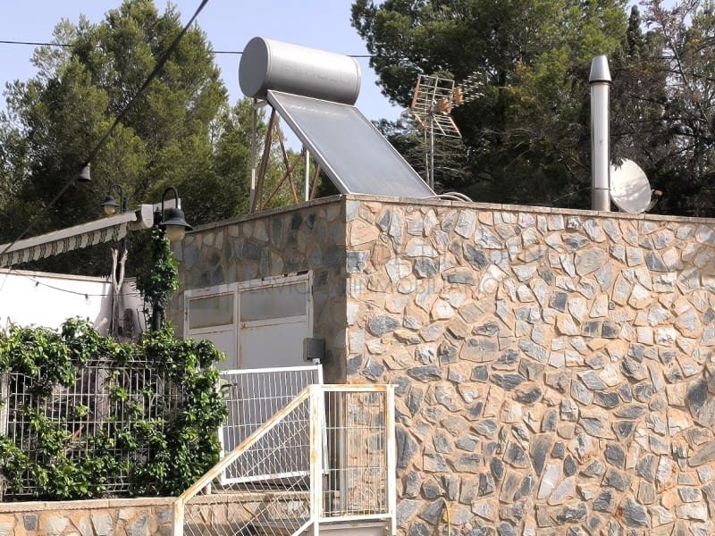 4 camera da letto Villa da affittare in Sax con piscina garage - 1.800 € (Rif: 9984543)