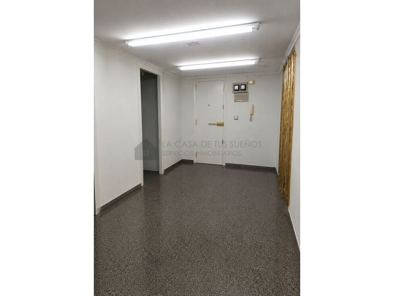 1 slaapkamer Appartement te koop in Elda - € 80.000 (Ref: 9986533)