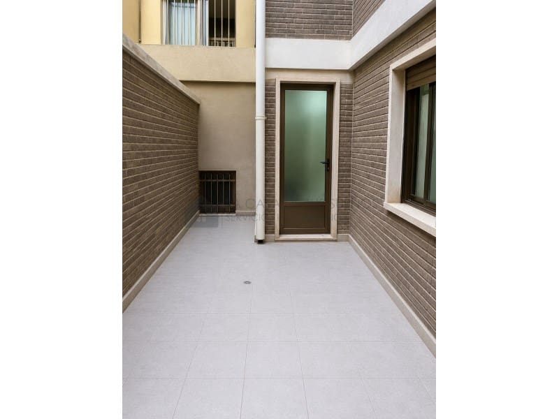1 slaapkamer Appartement te koop in Elda - € 80.000 (Ref: 9986533)