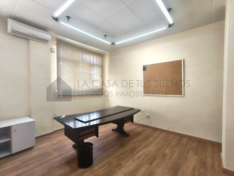 Kommersiell til salgs i Sax - € 117 000 (Ref: 9994215)