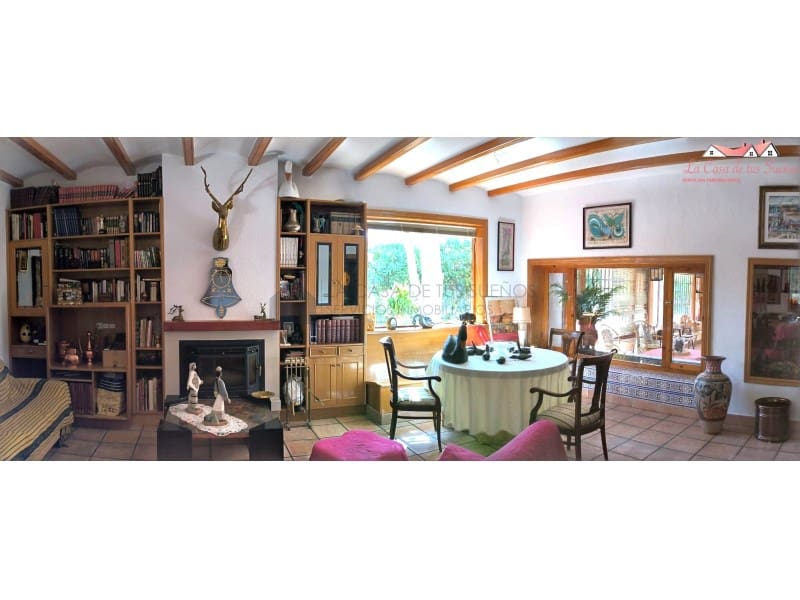 6 camera da letto Villa in vendita in Sax con piscina garage - 350.000 € (Rif: 9996771)