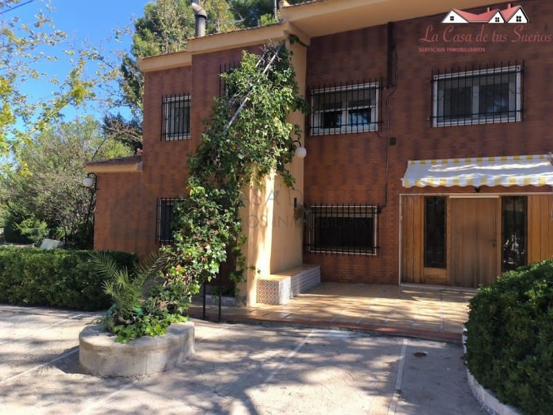 6 camera da letto Villa in vendita in Sax con piscina garage - 350.000 € (Rif: 9996771)