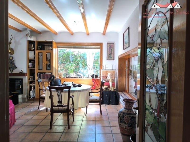 6 camera da letto Villa in vendita in Sax con piscina garage - 350.000 € (Rif: 9996771)