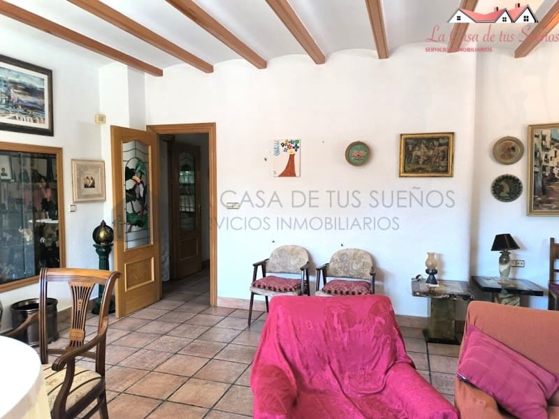 6 camera da letto Villa in vendita in Sax con piscina garage - 350.000 € (Rif: 9996771)