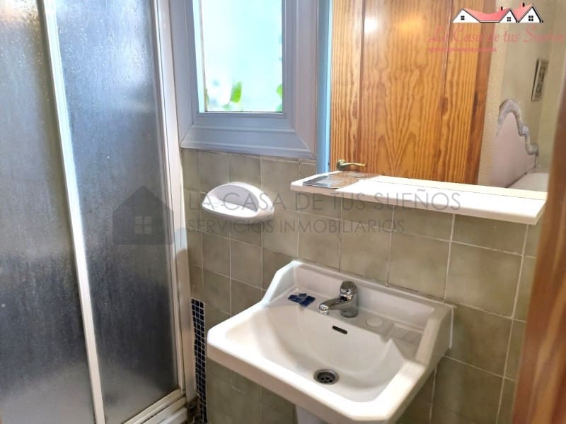 6 camera da letto Villa in vendita in Sax con piscina garage - 350.000 € (Rif: 9996771)