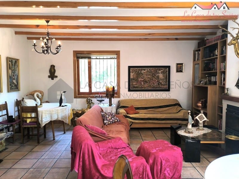 6 camera da letto Villa in vendita in Sax con piscina garage - 350.000 € (Rif: 9996771)