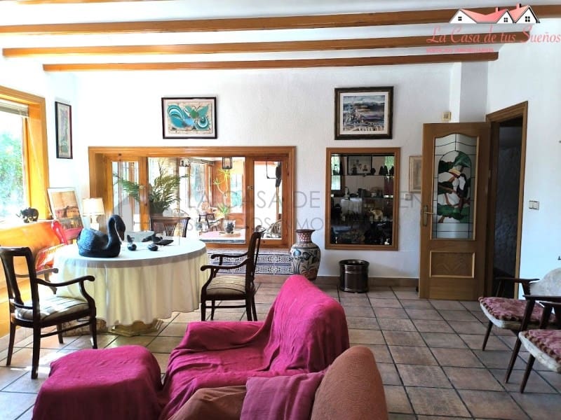 6 camera da letto Villa in vendita in Sax con piscina garage - 350.000 € (Rif: 9996771)