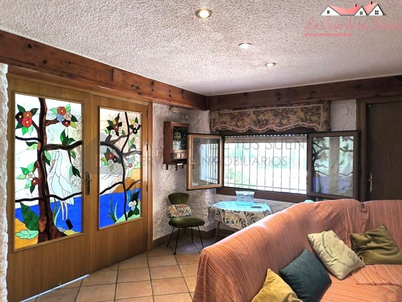 6 camera da letto Villa in vendita in Sax con piscina garage - 350.000 € (Rif: 9996771)