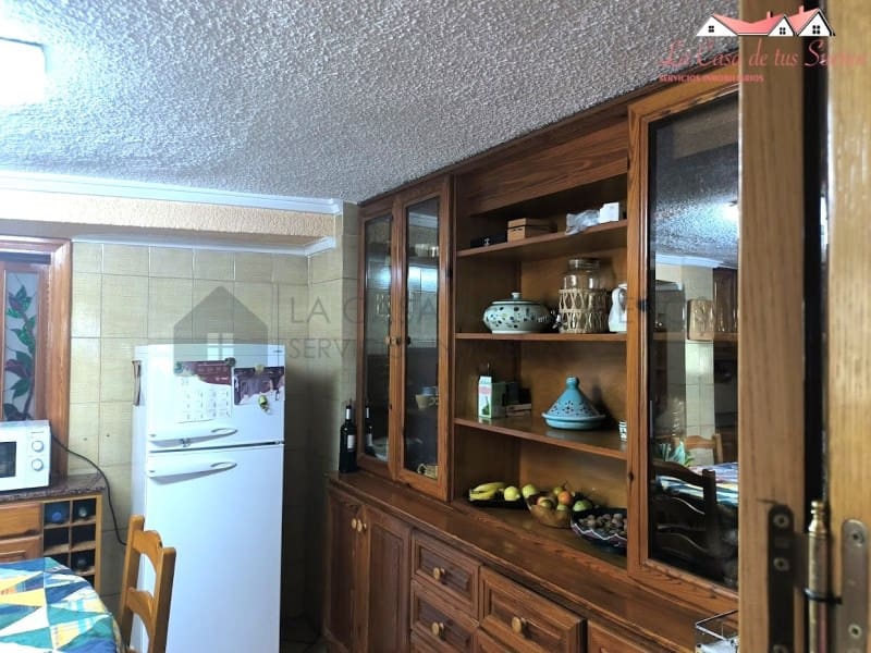 6 camera da letto Villa in vendita in Sax con piscina garage - 350.000 € (Rif: 9996771)