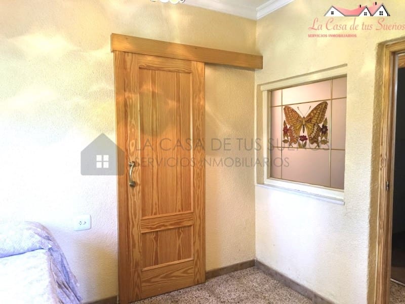 6 camera da letto Villa in vendita in Sax con piscina garage - 350.000 € (Rif: 9996771)