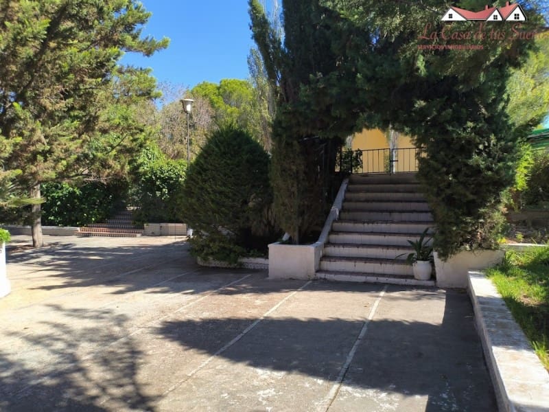 6 camera da letto Villa in vendita in Sax con piscina garage - 350.000 € (Rif: 9996771)