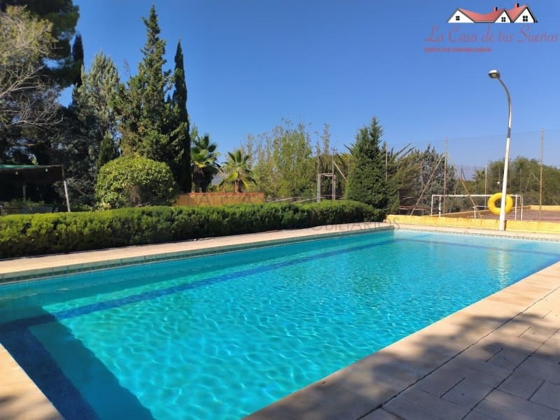 6 camera da letto Villa in vendita in Sax con piscina garage - 350.000 € (Rif: 9996771)