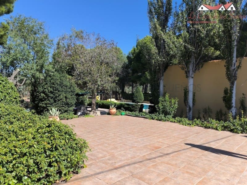6 camera da letto Villa in vendita in Sax con piscina garage - 350.000 € (Rif: 9996771)