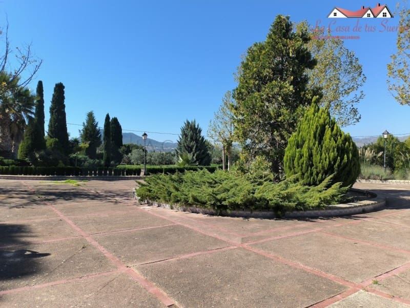 6 camera da letto Villa in vendita in Sax con piscina garage - 350.000 € (Rif: 9996771)