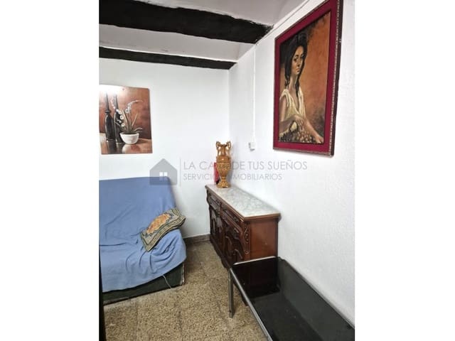 4 bedroom Townhouse for sale in El Camp de Mirra with garage - € 110,000 (Ref: 9999283)