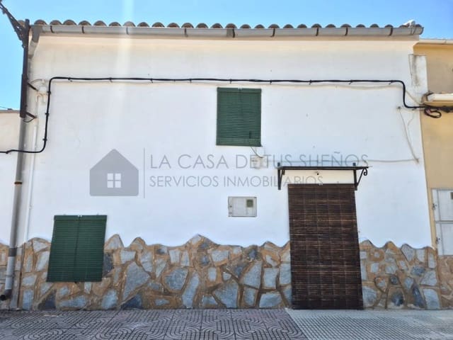 4 bedroom Townhouse for sale in El Camp de Mirra with garage - € 110,000 (Ref: 9999283)