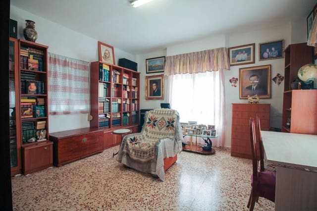4 bedroom Finca/Country House for sale in Crevillente / Crevillent - € 260,000 (Ref: 10011526)