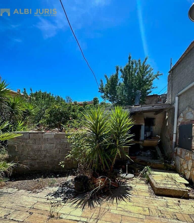 5 sypialnia Finka/Dom wiejski na sprzedaż w La Romana z basenem garażem - 147 000 € (Ref: 7855126)