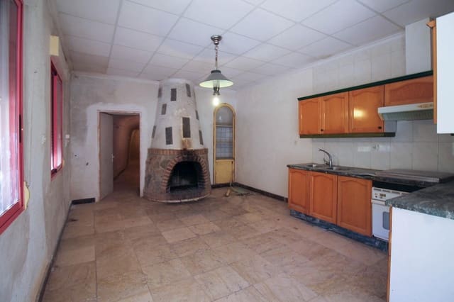 Finca/Casa Rural de 5 habitaciones en La Romana en venta con piscina garaje - 147.000 € (Ref: 7855126)
