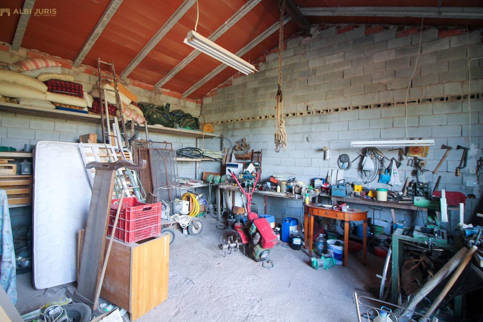 5 sypialnia Finka/Dom wiejski na sprzedaż w La Romana z basenem garażem - 147 000 € (Ref: 7855126)
