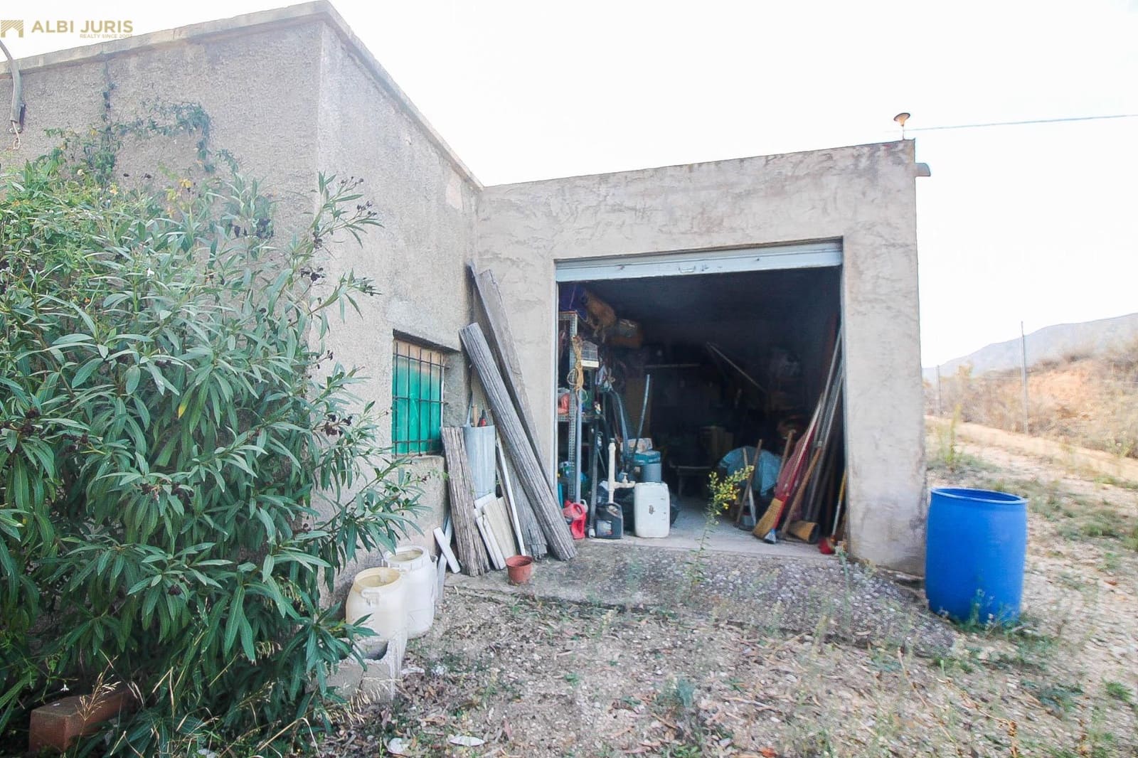 5 sypialnia Finka/Dom wiejski na sprzedaż w La Romana z basenem garażem - 147 000 € (Ref: 7855126)