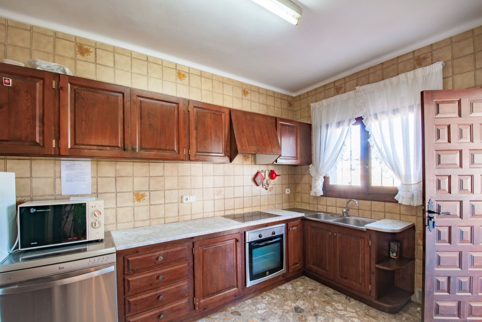 6 slaapkamer Villa te koop in Benissa met zwembad garage - € 790.000 (Ref: 8836751)