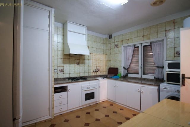 Chalet de 5 habitaciones en Crevillente / Crevillent en venta con garaje - 310.000 € (Ref: 8936763)