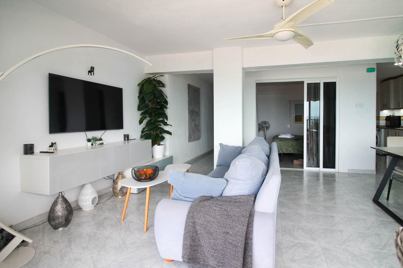 3 sypialnia Apartament do wynajęcia w Santa Pola - 2 400 € (Ref: 9003022)
