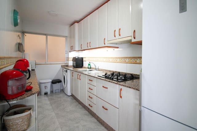 Apartamento de 3 habitaciones en Playa Levante, Santa Pola en alquiler - 2.400 € (Ref: 9003022)