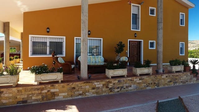 4 camera da letto Villa in vendita in Desamparados - Hurchillo - Torremendo, Orihuela con piscina garage - 675.000 € (Rif: 9118758)
