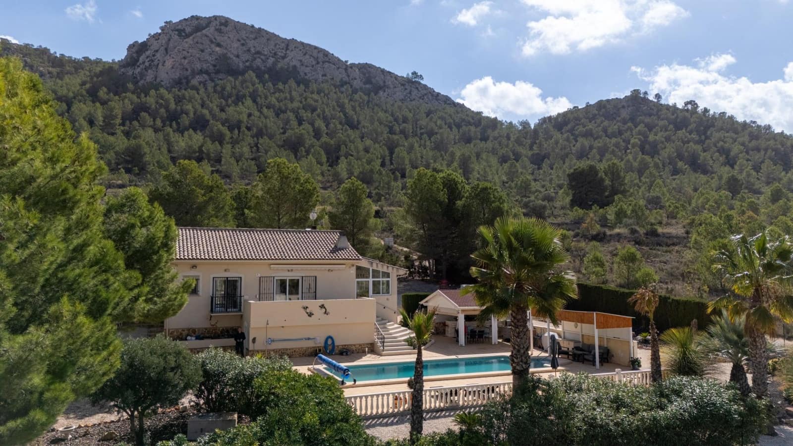 4 soveværelse Villa til salg i La Zarza med swimmingpool - € 385.000 (Ref: 9901372)