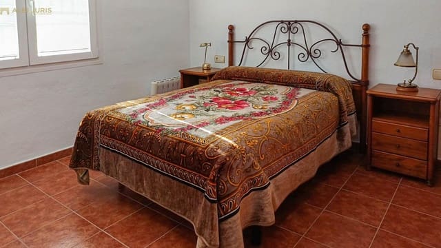 Chalet de 3 habitaciones en Crevillente / Crevillent en venta con piscina - 268.000 € (Ref: 9901373)