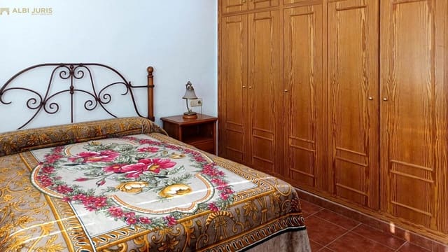 Chalet de 3 habitaciones en Crevillente / Crevillent en venta con piscina - 268.000 € (Ref: 9901373)