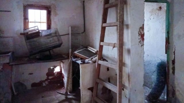 2 slaapkamer Finca/Landhuis te koop in Crevillente / Crevillent - € 50.000 (Ref: 9901374)
