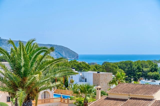 3 makuuhuone Huvila myytävänä paikassa Moraira, Teulada-Moraira mukana uima-altaan 
autotalli - 1 150 000 € (Ref: 9901381)