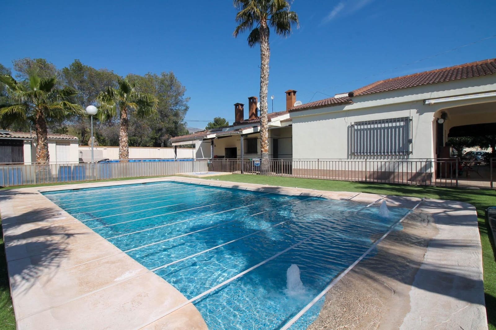 3 bedroom Villa for sale in Crevillente / Crevillent with pool - € 420,000 (Ref: 9901385)