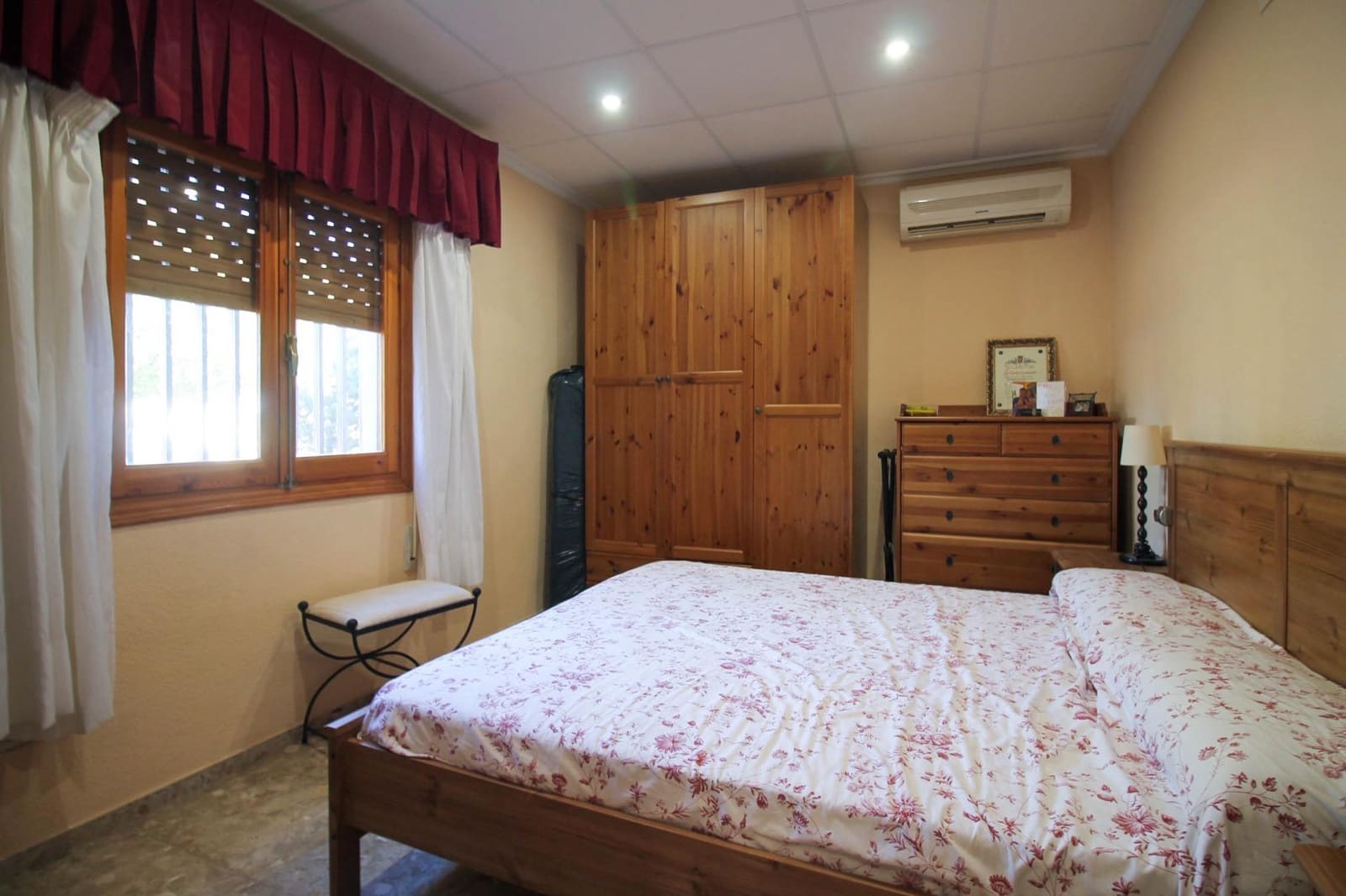 3 bedroom Villa for sale in Crevillente / Crevillent with pool - € 420,000 (Ref: 9901385)