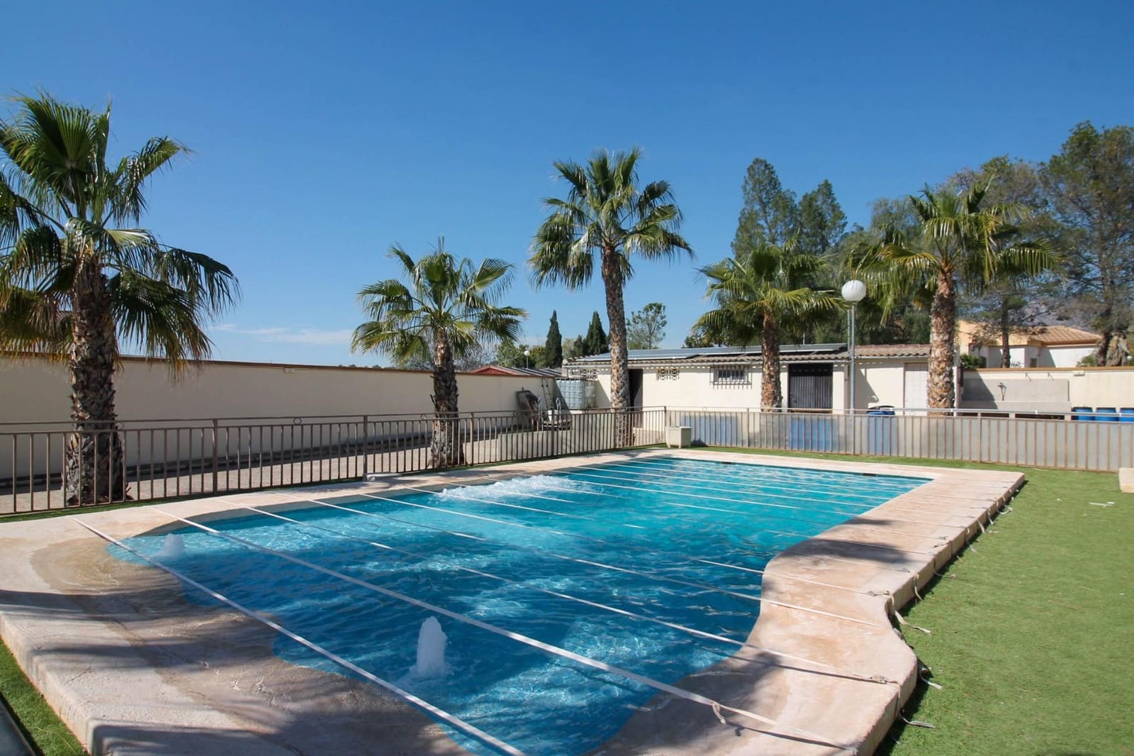 3 bedroom Villa for sale in Crevillente / Crevillent with pool - € 420,000 (Ref: 9901385)