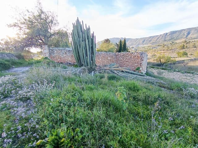 2 chambre Finca/Maison de Campagne à vendre à La Romana - 140 000 € (Ref: 9901386)