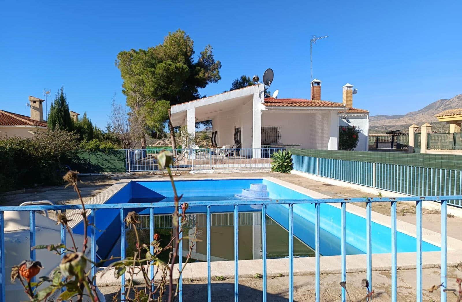 7 bedroom Finca/Country House for sale in Crevillente / Crevillent with pool - € 485,000 (Ref: 9901387)