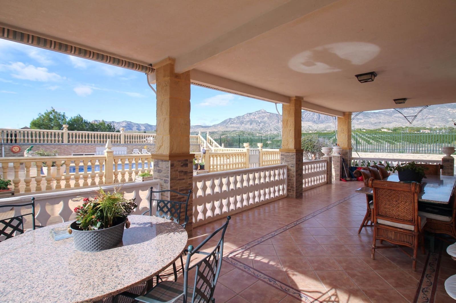 7 bedroom Finca/Country House for sale in Crevillente / Crevillent with pool - € 485,000 (Ref: 9901387)