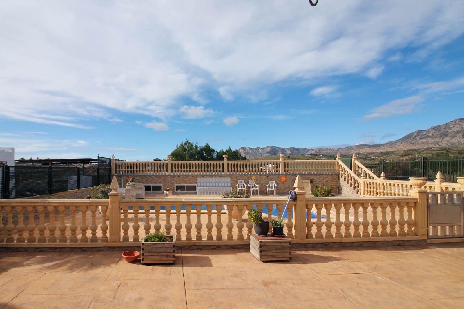7 bedroom Finca/Country House for sale in Crevillente / Crevillent with pool - € 485,000 (Ref: 9901387)