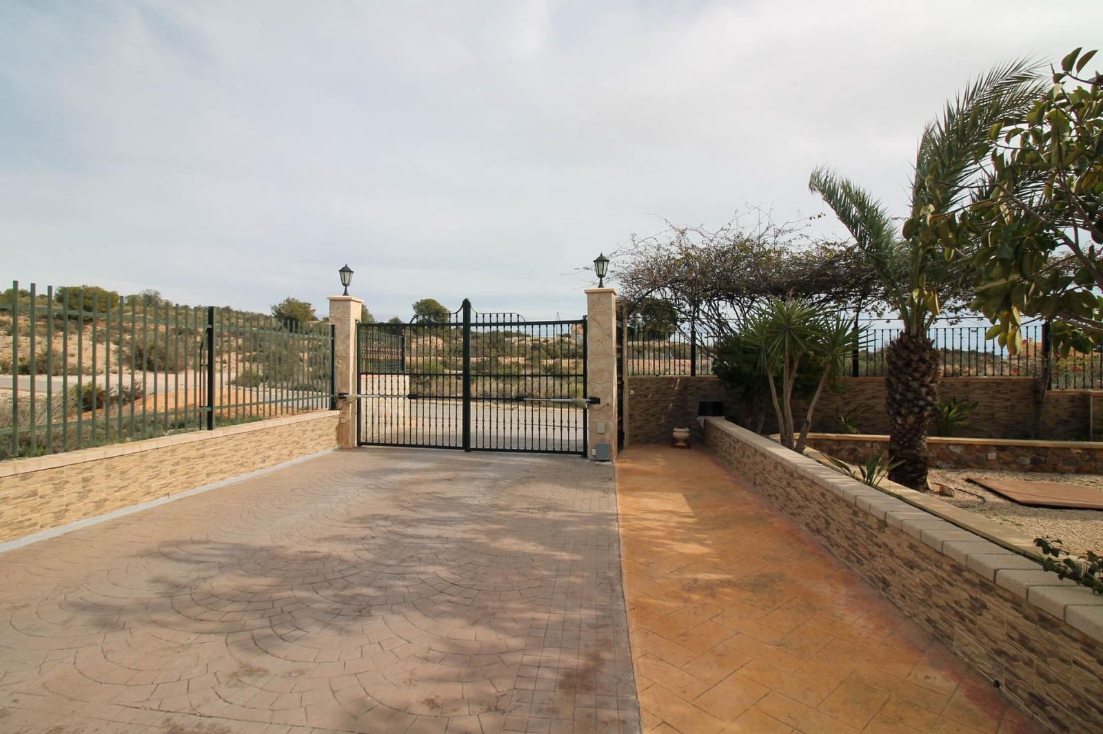 7 bedroom Finca/Country House for sale in Crevillente / Crevillent with pool - € 485,000 (Ref: 9901387)