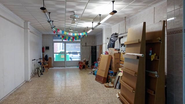 Commercial for sale in Crevillente / Crevillent - € 49,000 (Ref: 9901395)